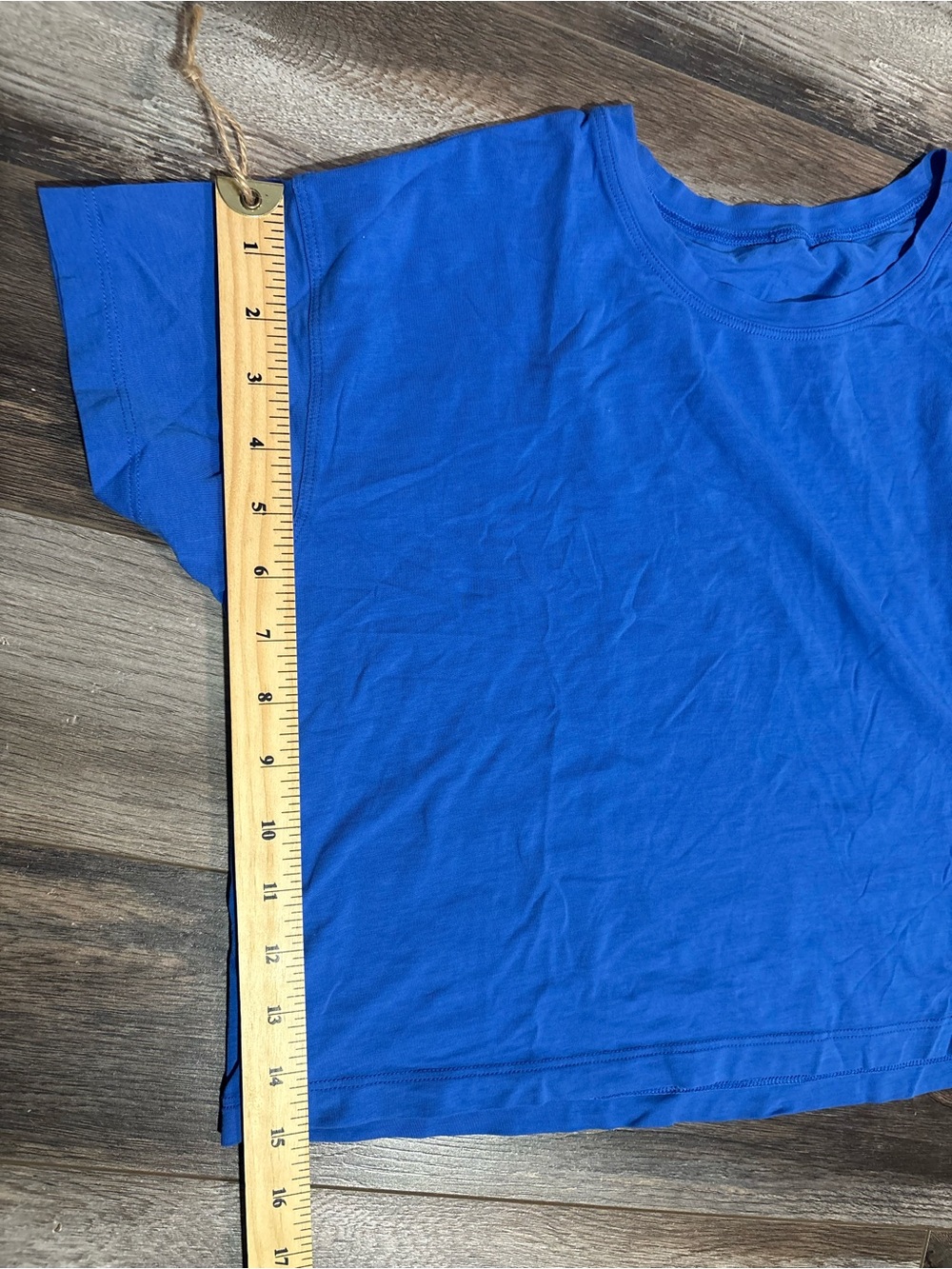 Lululemon Cates Tee - Picture 5 of 7